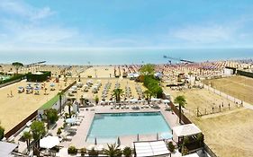 Hotel La Brezza frontemare